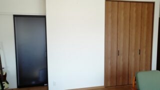 殺風景な部屋にサヨナラ。壁を上手に活かすテクニック